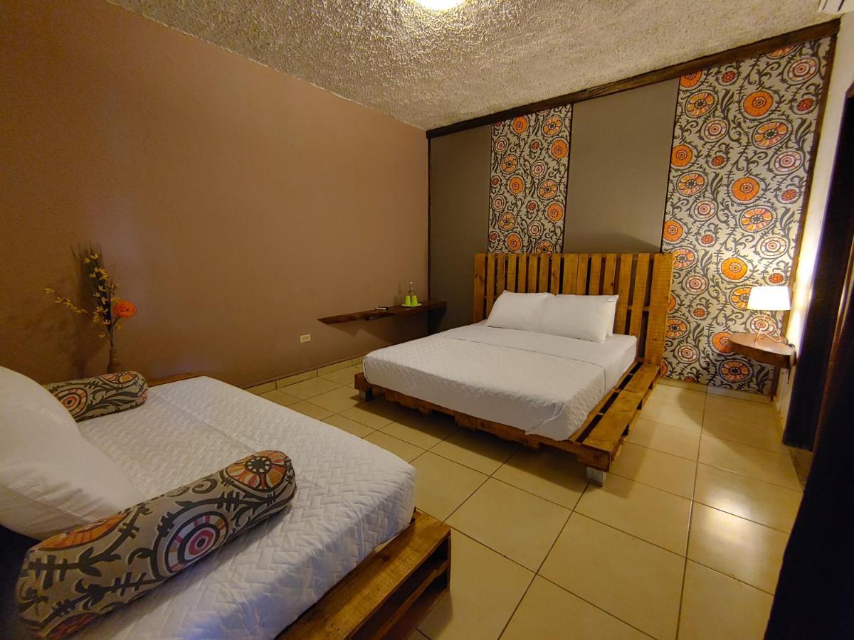 La Zona Hostel 산살바도르 외부 사진