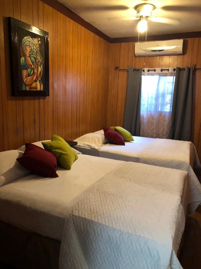 La Zona Hostel 산살바도르 외부 사진