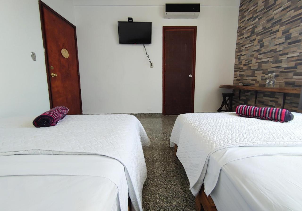 La Zona Hostel 산살바도르 외부 사진