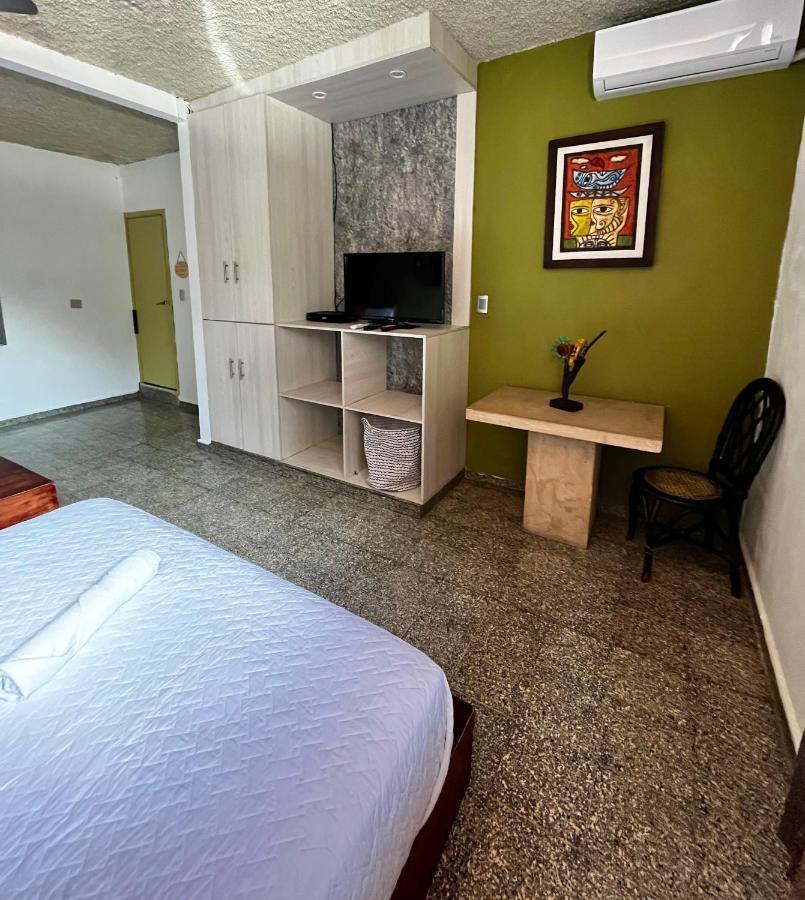 La Zona Hostel 산살바도르 외부 사진