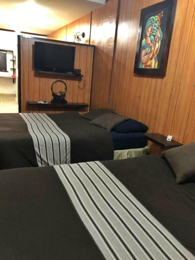 La Zona Hostel 산살바도르 외부 사진